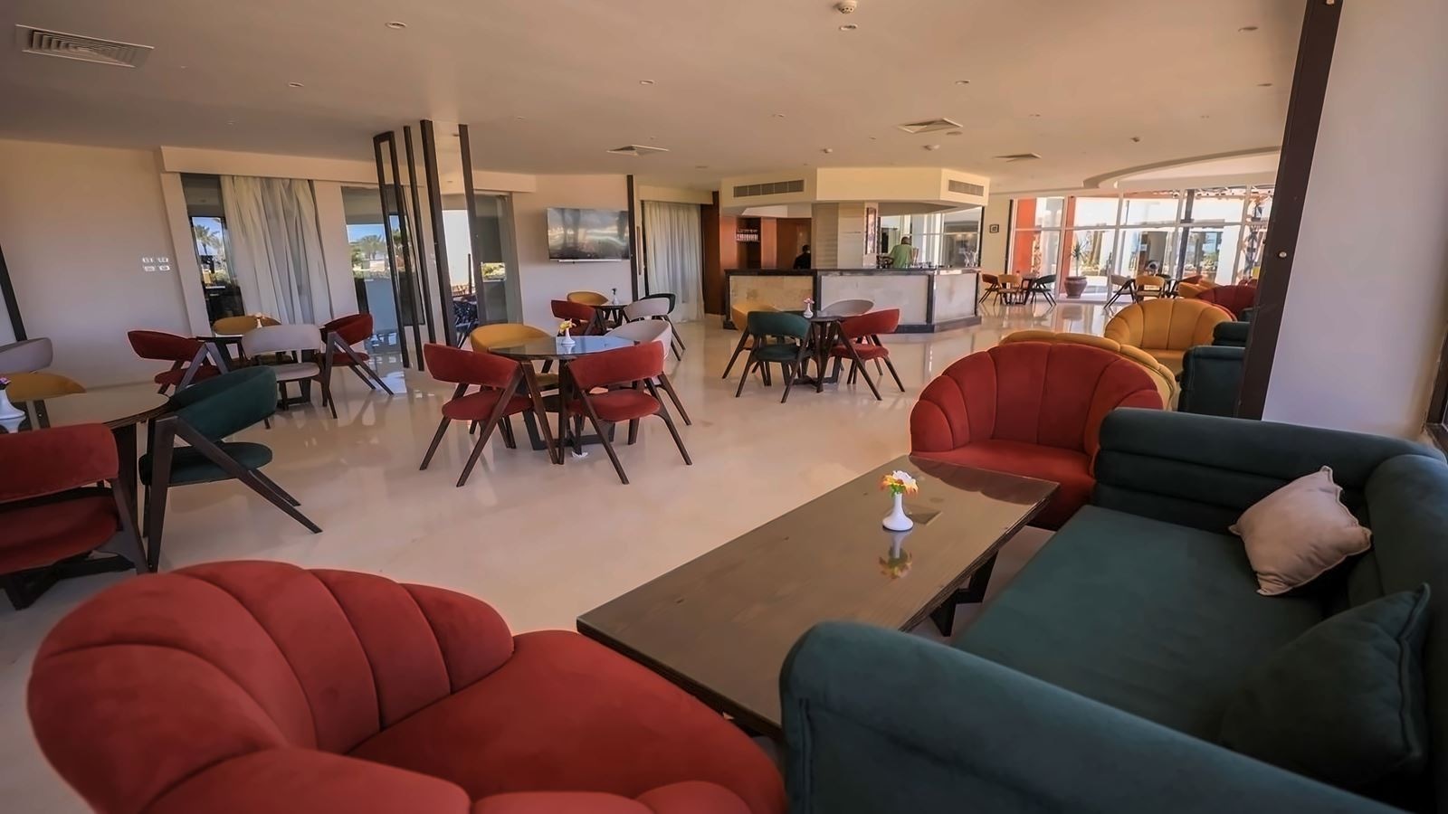 bars-omar-elshrief-lobby-bar