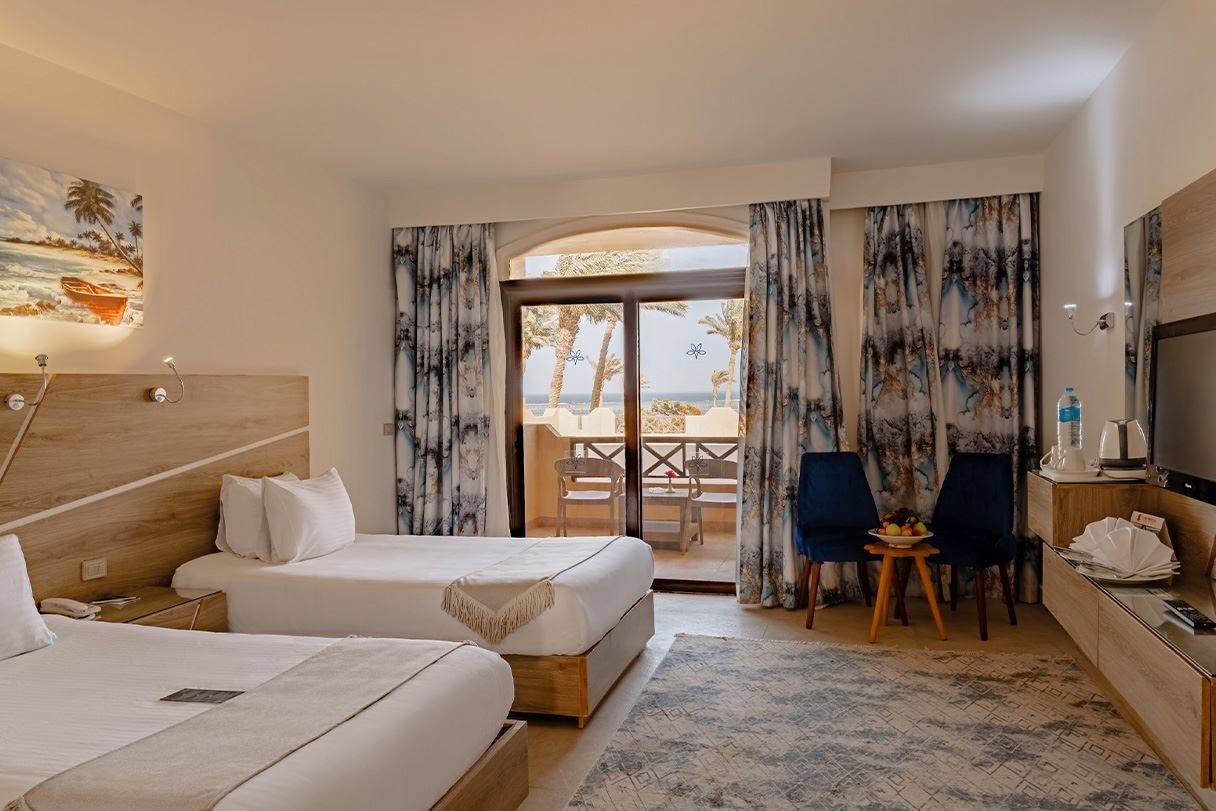 rooms-deluxe-sea-view