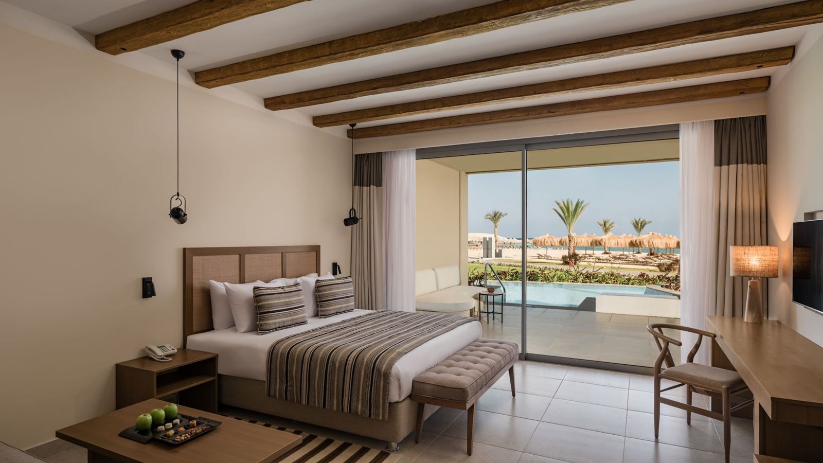 rooms-deluxe-family-swim-up