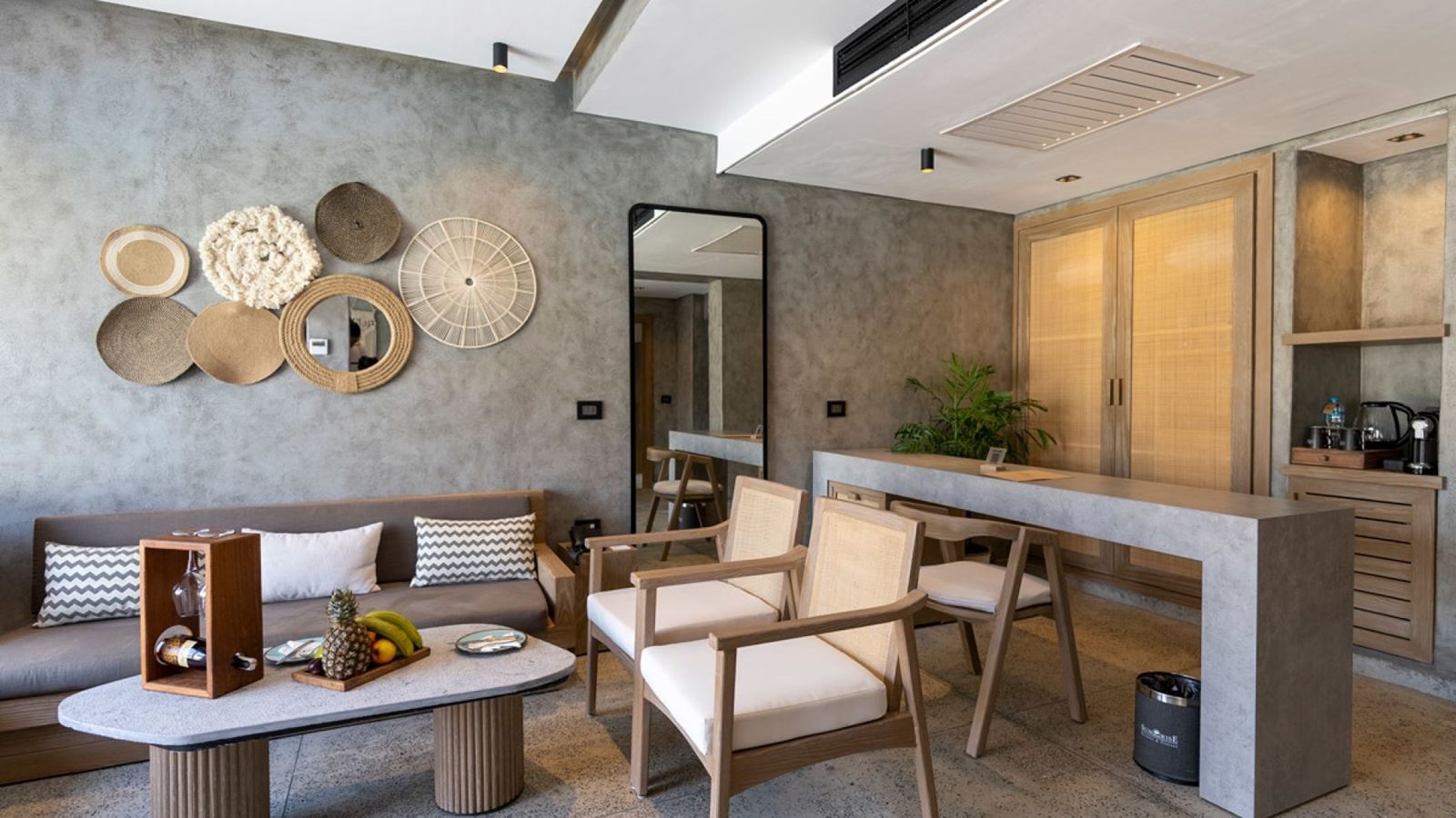 rooms-tucana-pool--jacuzzi-suite--psv