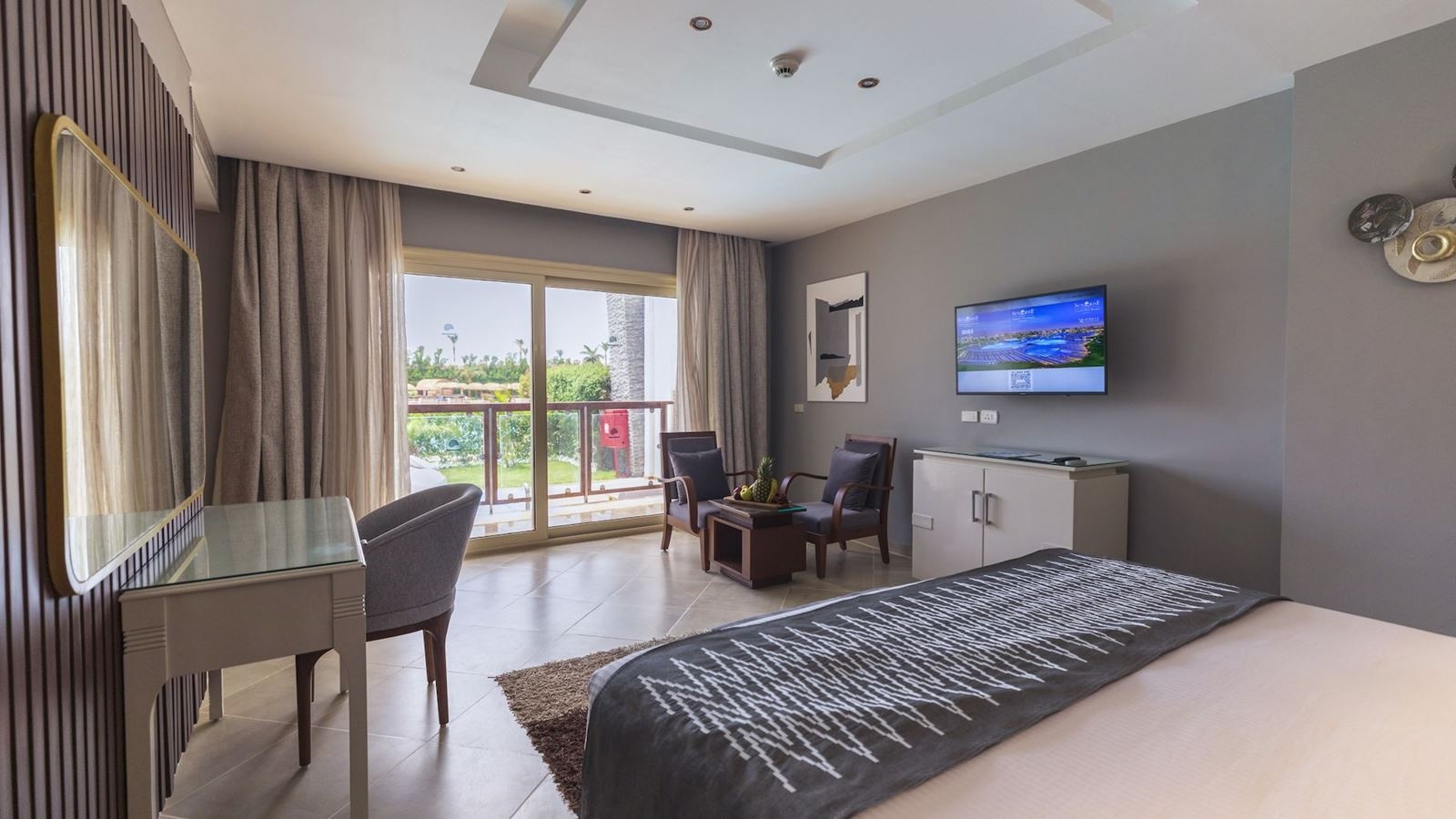 rooms-pool-suite-sea-view