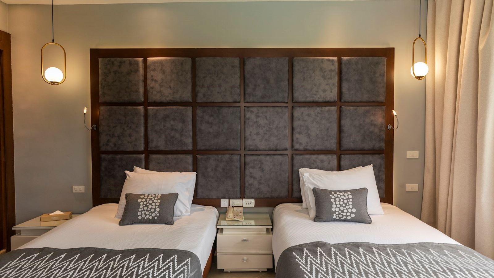 rooms-pool-suite-sea-view