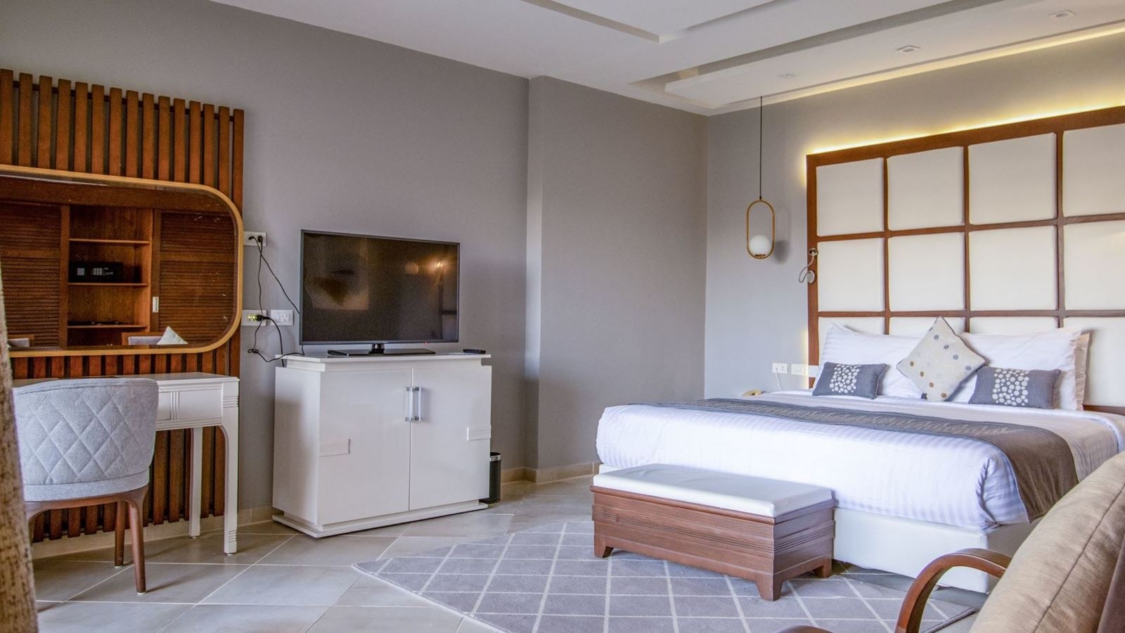 rooms-junior-swim-up-suite