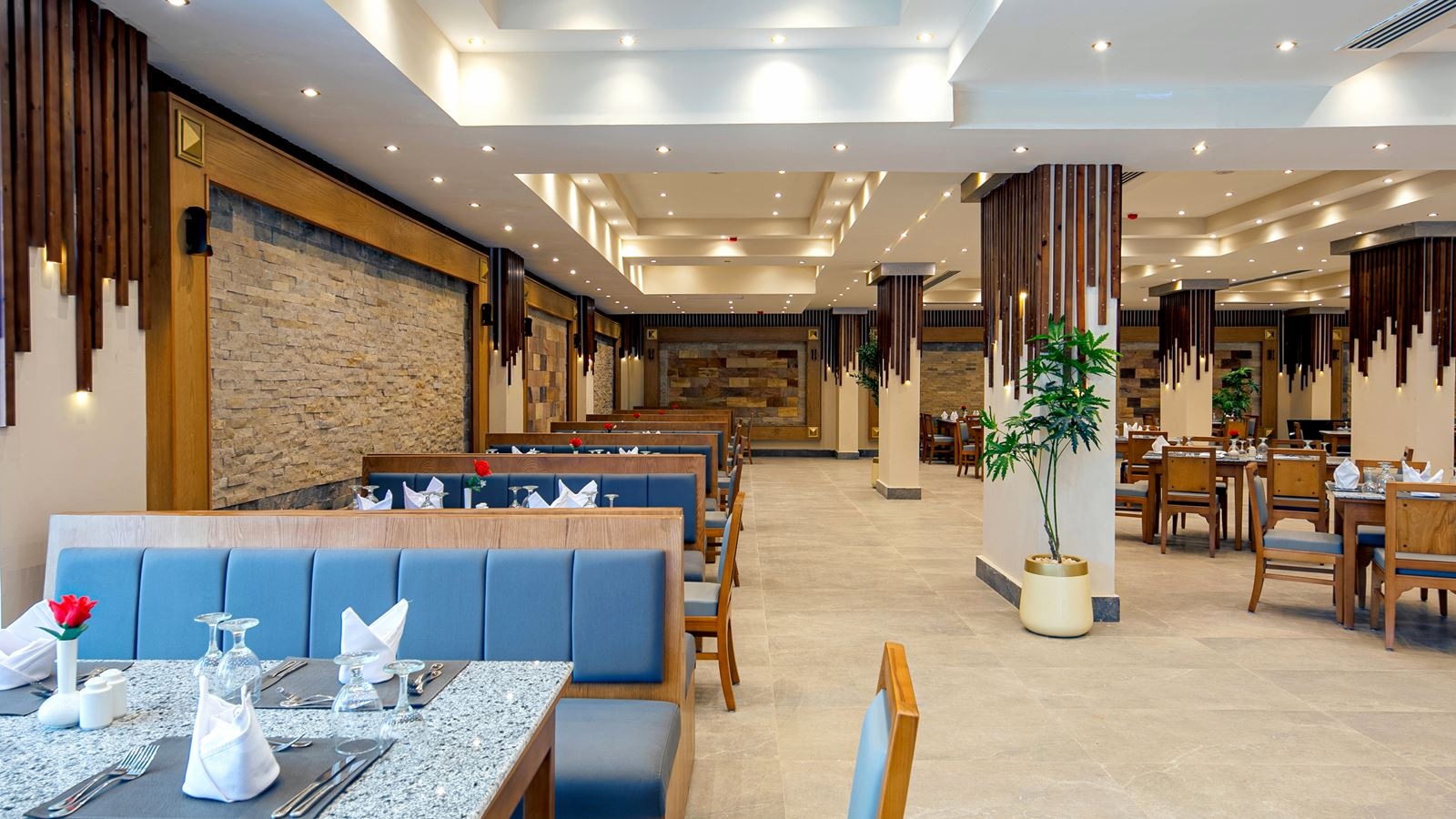 restaurants-the-majesty-restaurant-main-restaurant