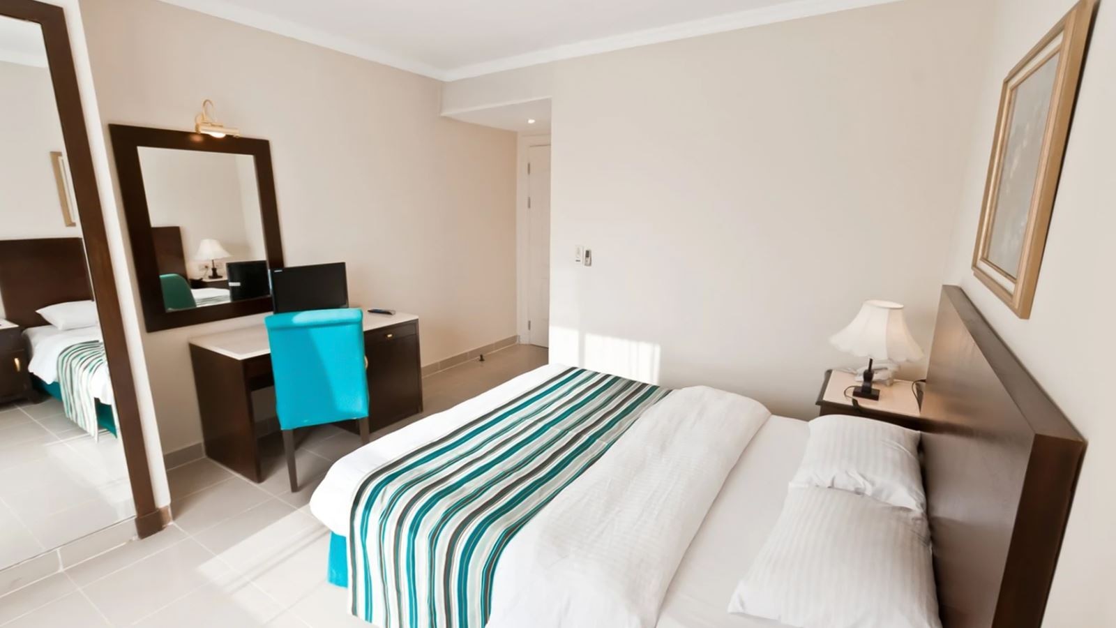 rooms-family-suite-garden-view