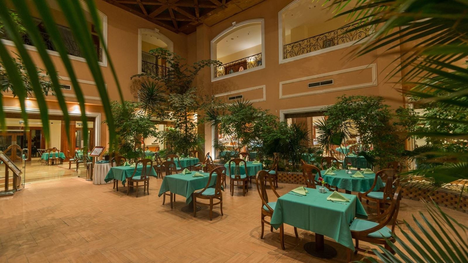 restaurants-restaurants