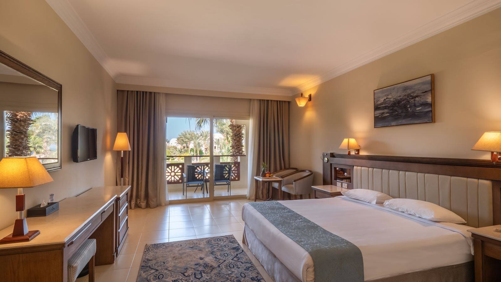 rooms-premium-room-pool-view