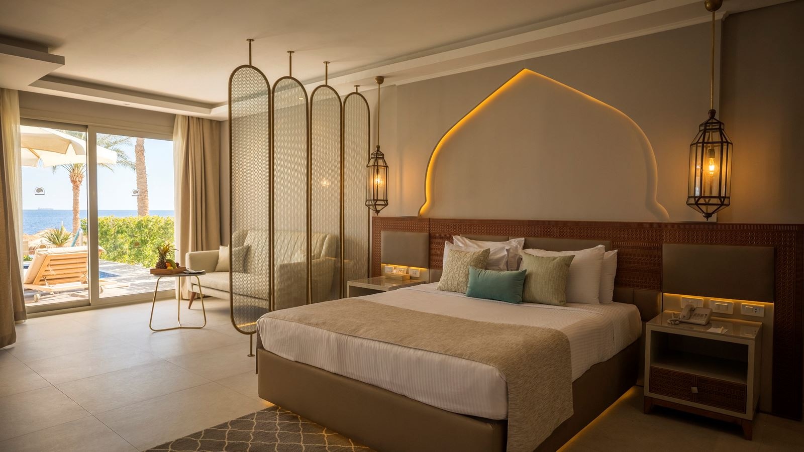 rooms-junior-suite-swim-up