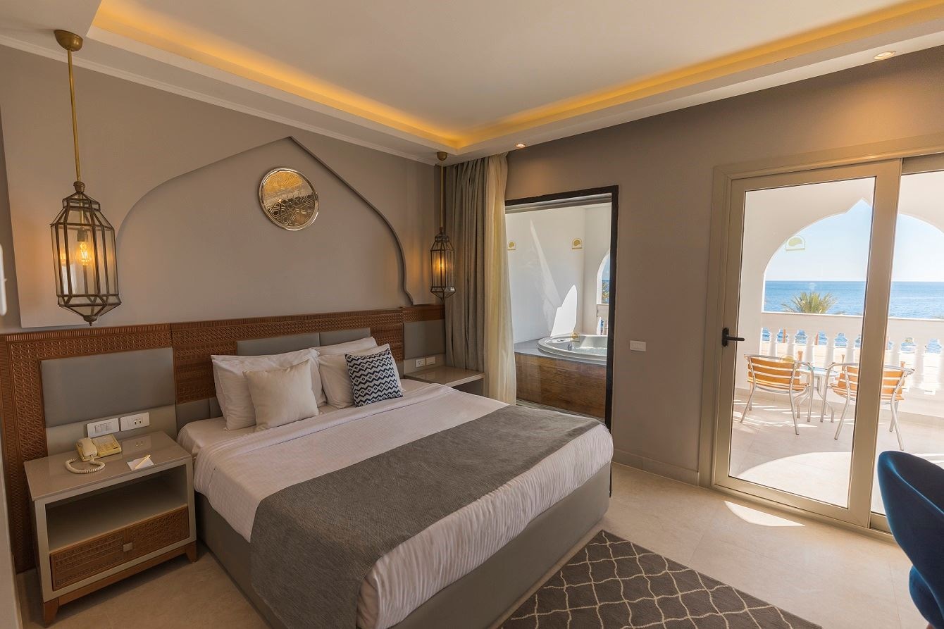 rooms-posh-club-executive-swimup-suite-sv