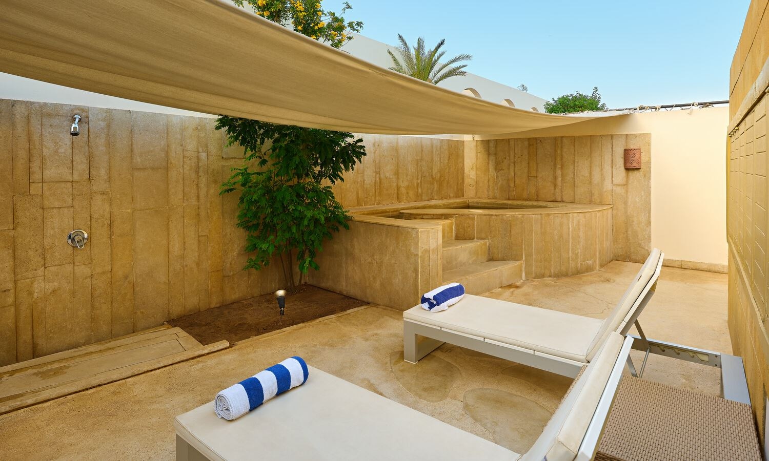 rooms-suite-sea-view