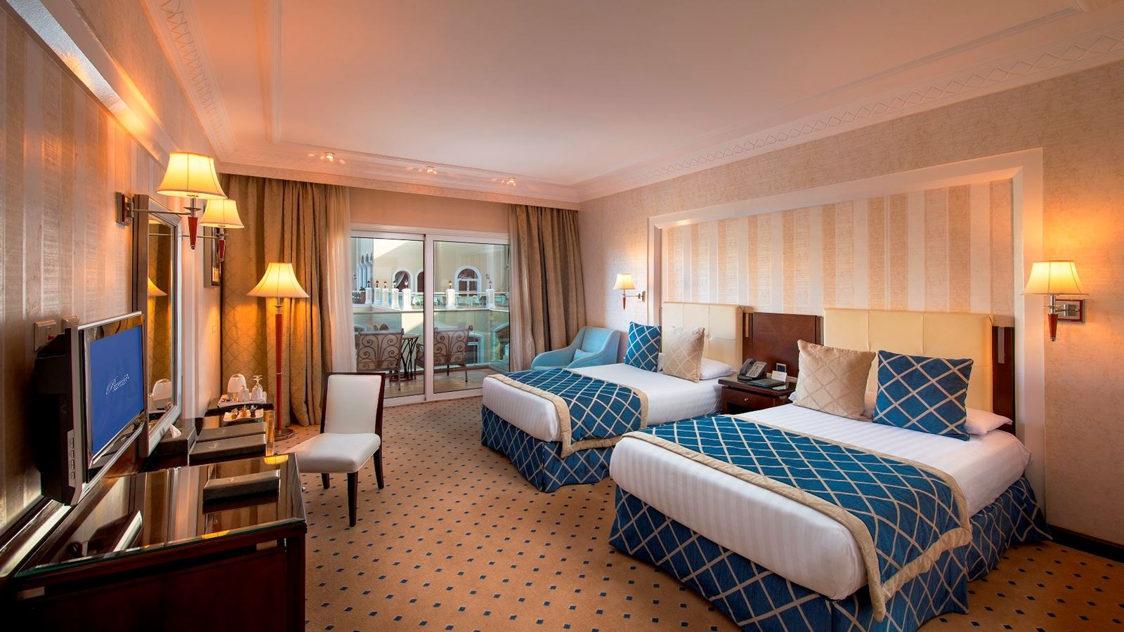 rooms-pool-view-room