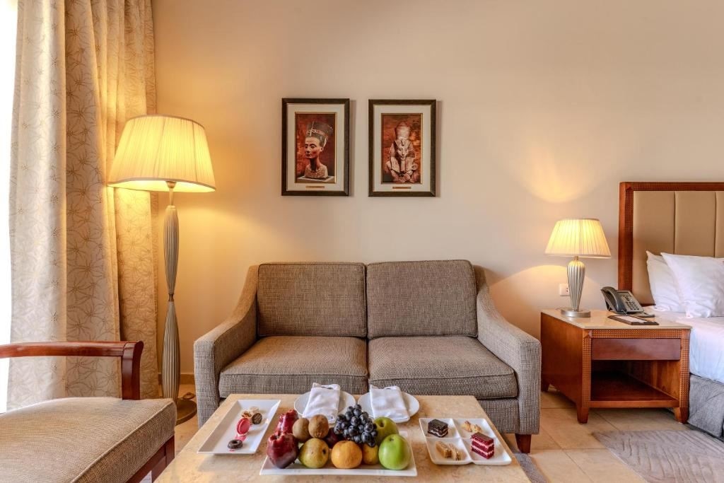 rooms-deluxe-sea-view-room