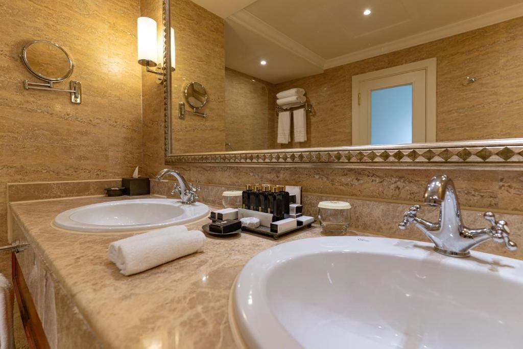 rooms-panorama-suite