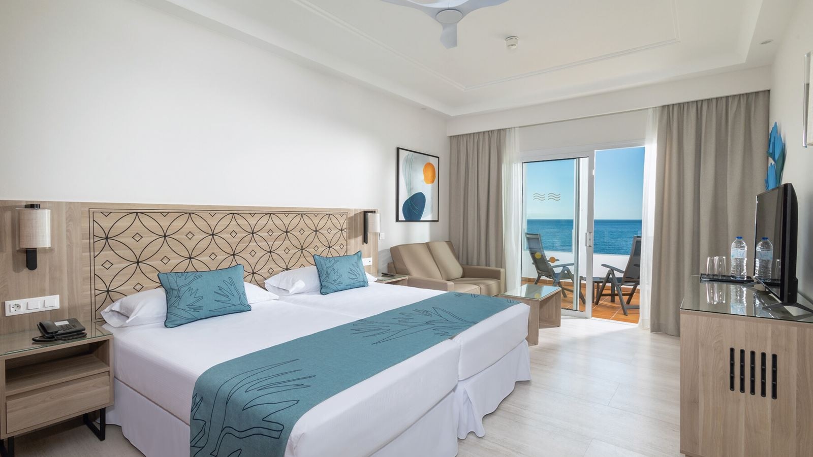 rooms-double-room-sea-view-balcony-or-terrace