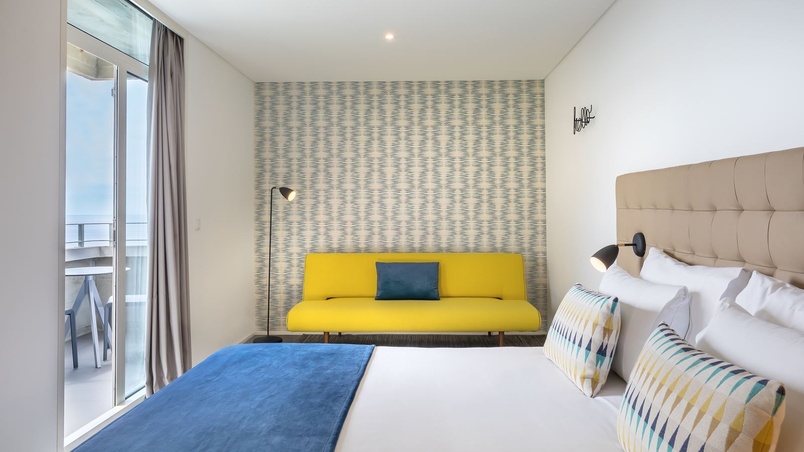 rooms-junior-suite-deluxe-panoramic-sea-view