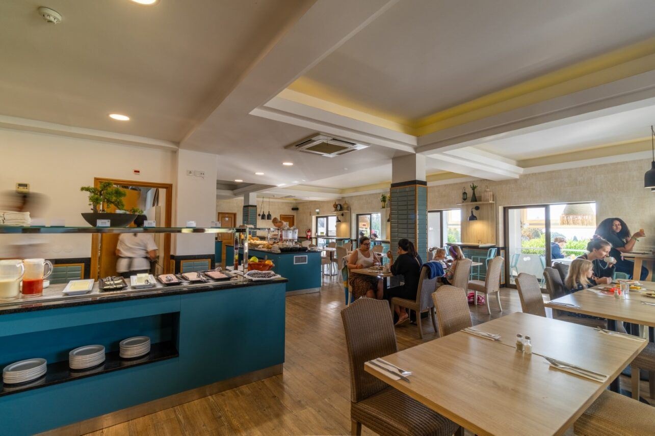 restaurants-terrace-buffet