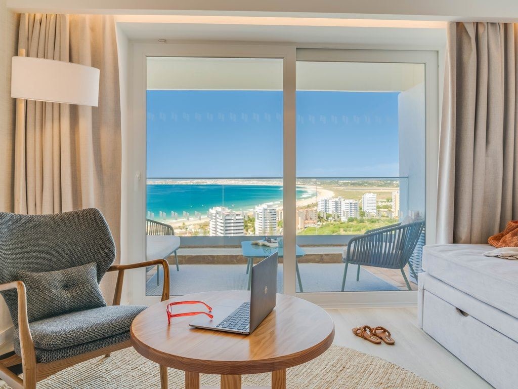 rooms-df--family-room