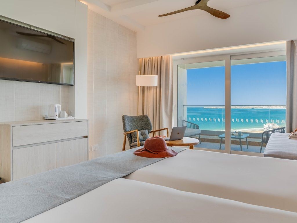 rooms-df--family-room