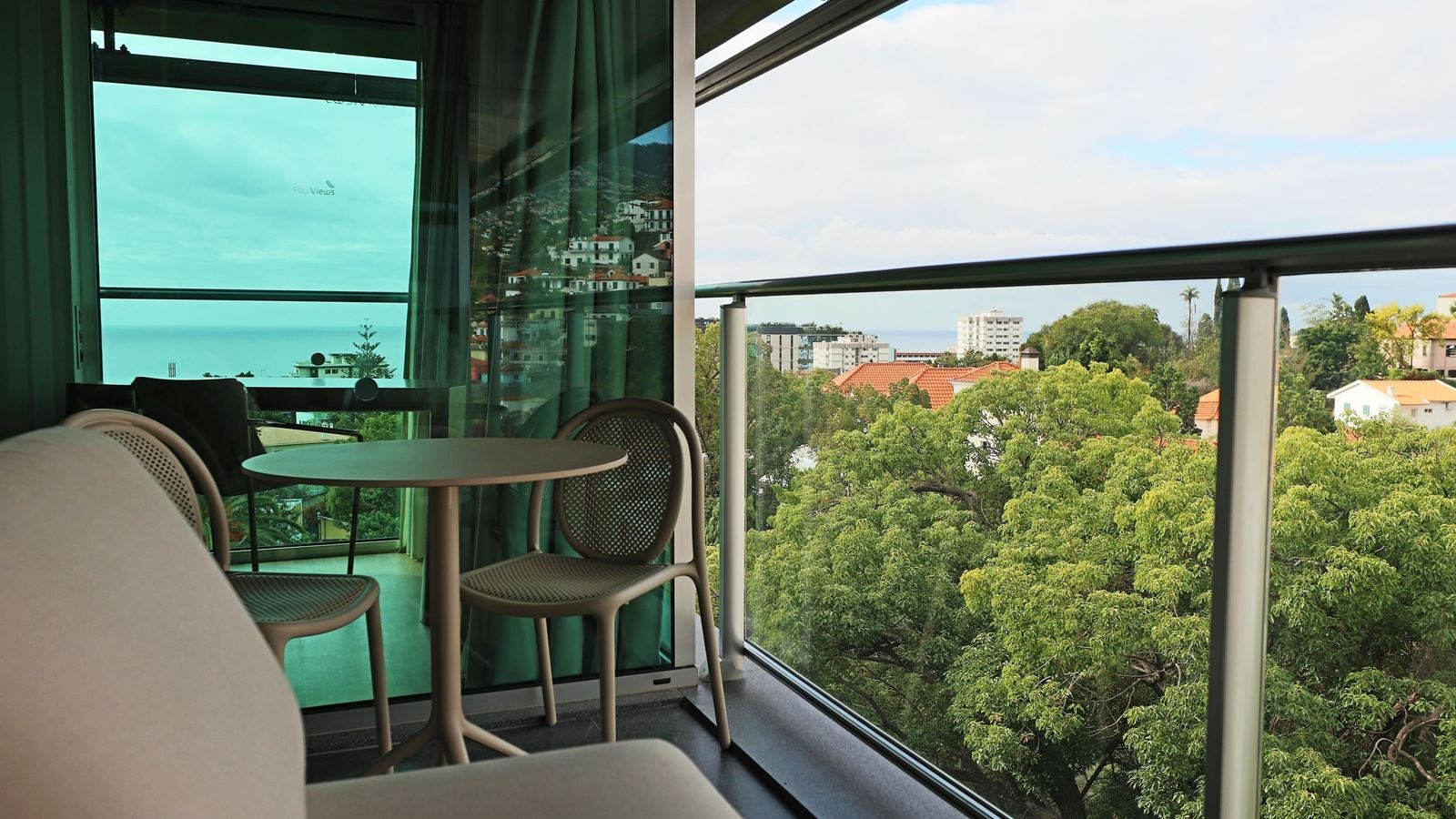 rooms-deluxe-junior-suite-with-balcony-or-terrace