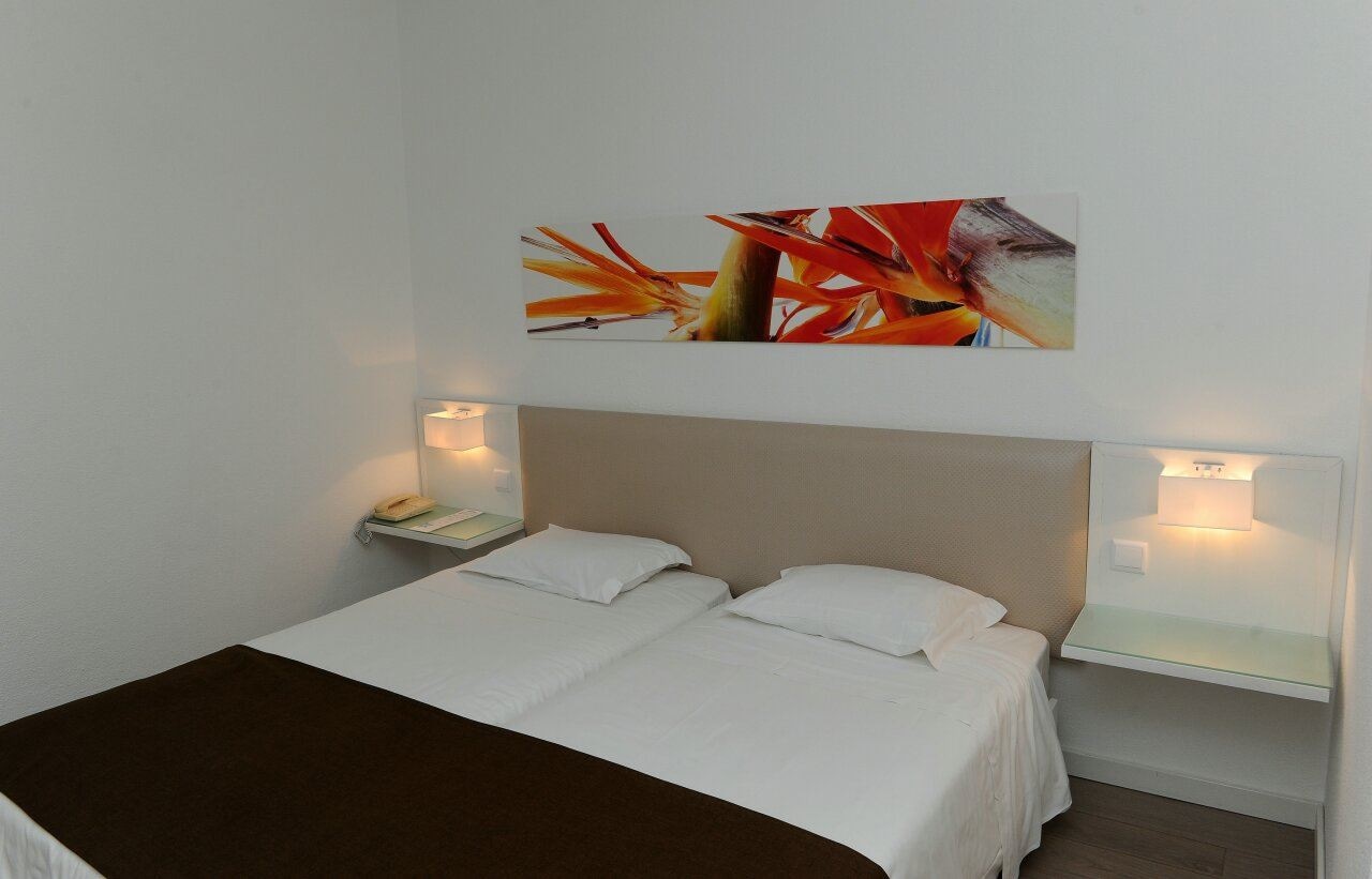 rooms-standard-double-room--sea-view