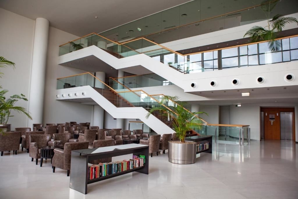 general-main-building