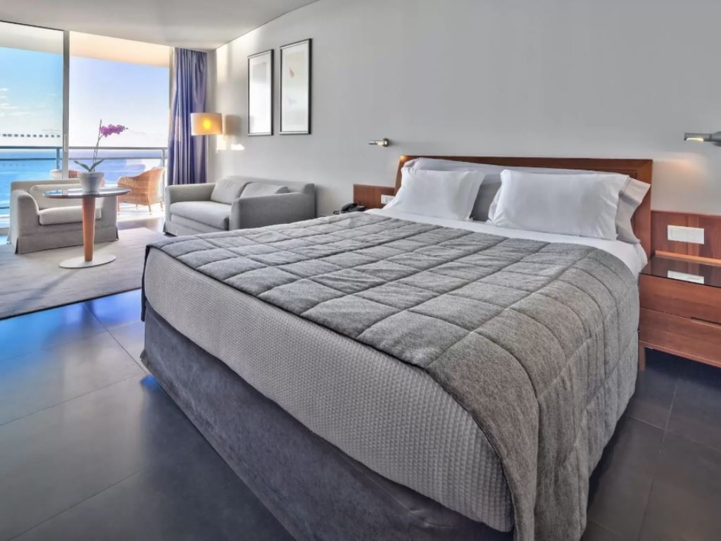 rooms-ds--dbl-superior-front-sea-view