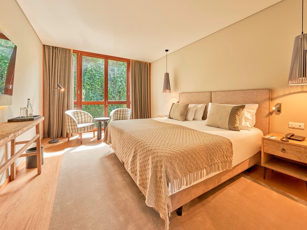 rooms-db--double-standard