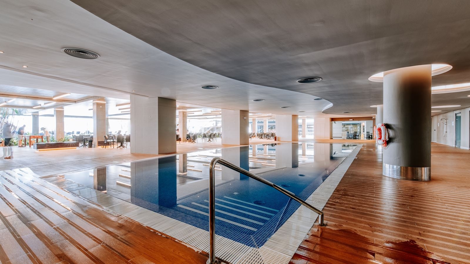 pools-indoor-pool