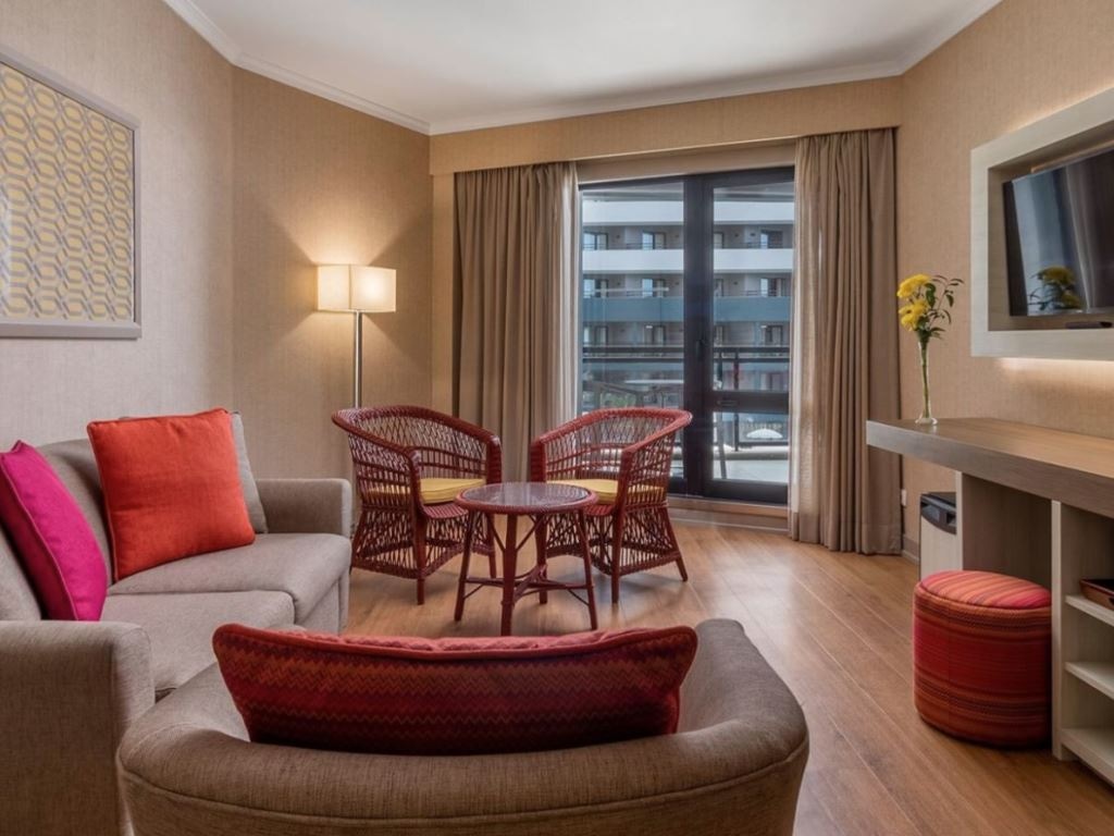 rooms-suite-front-sea-view-with-balcony-or-terrace