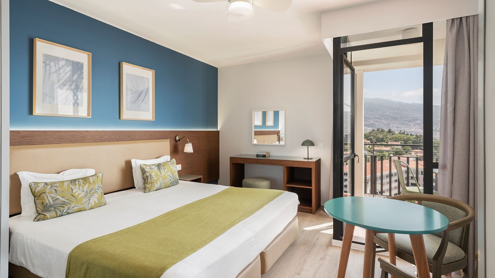 rooms-studio-superior--double-balcony-or-terrace