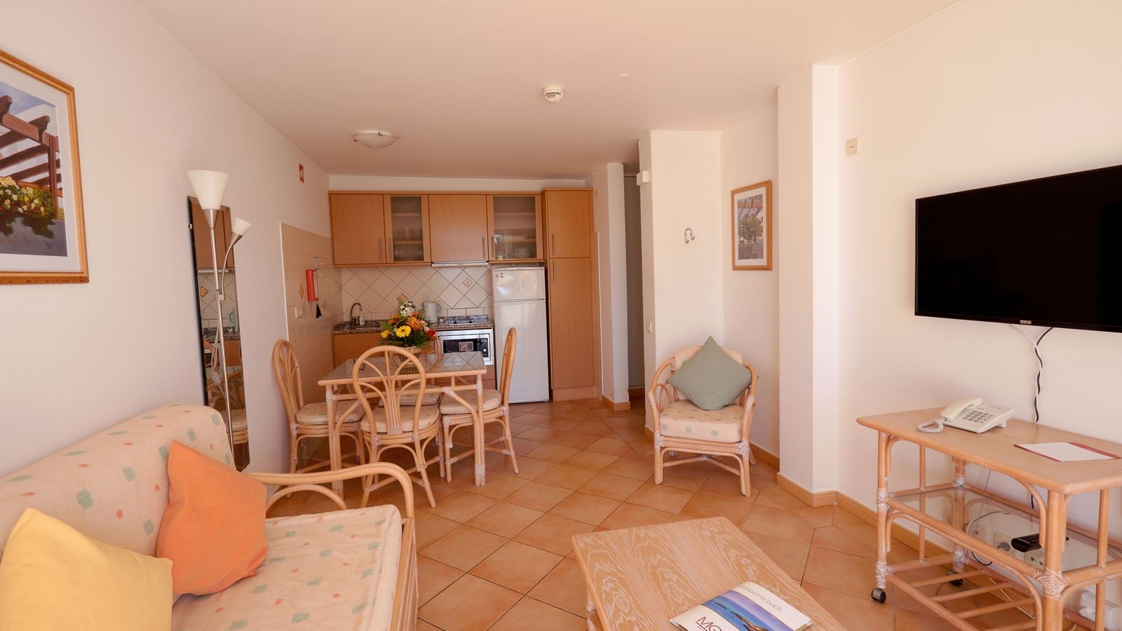 rooms-superior-one-bedroom-apartment