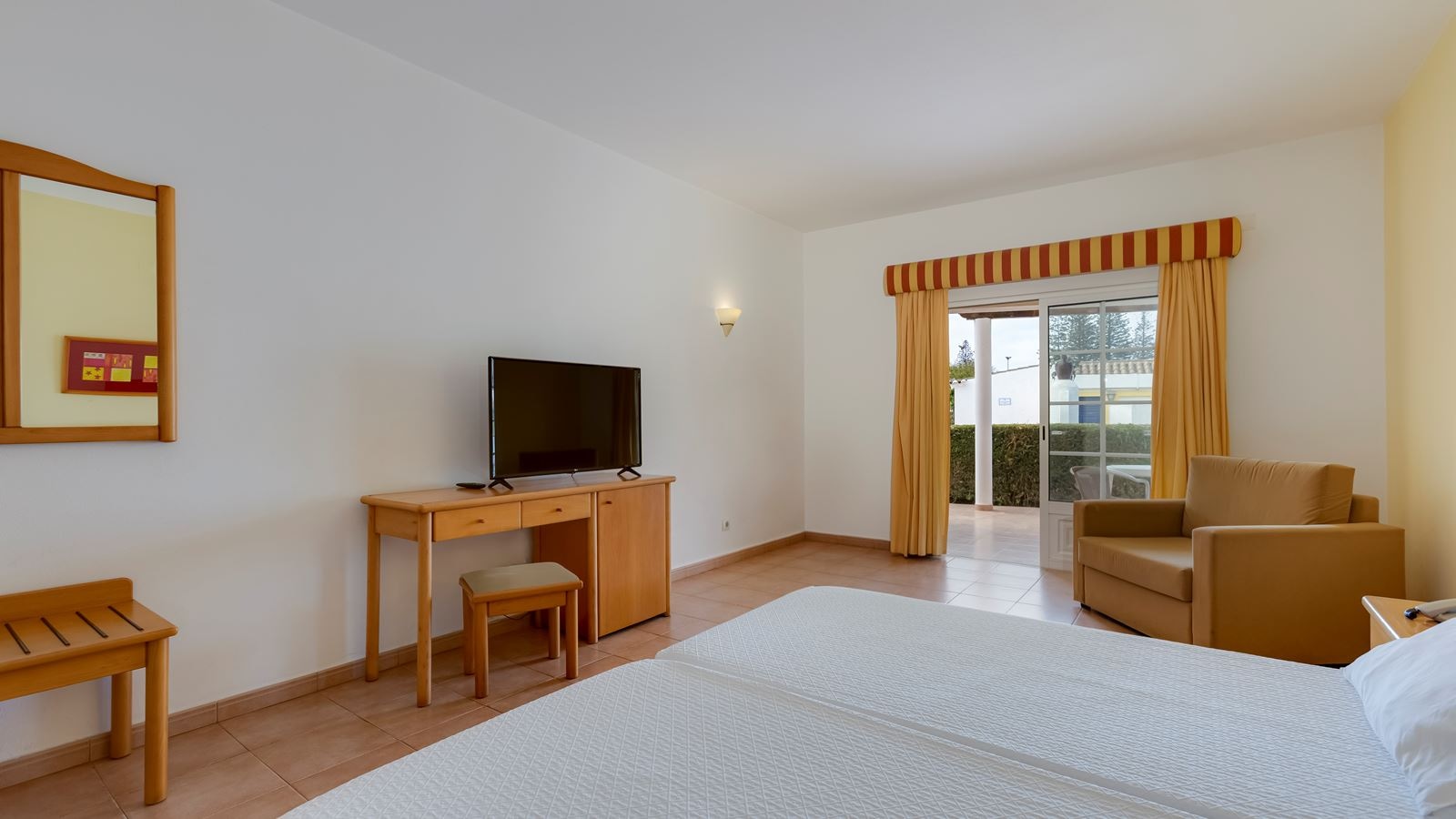 rooms-db-twin-standard