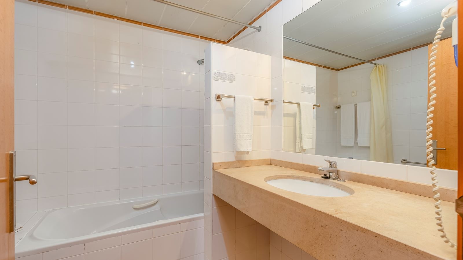 rooms-db-twin-standard