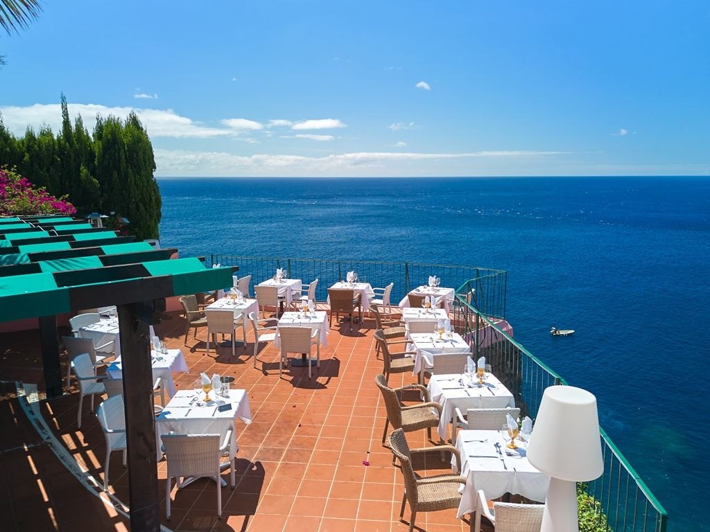 restaurants-restaurants