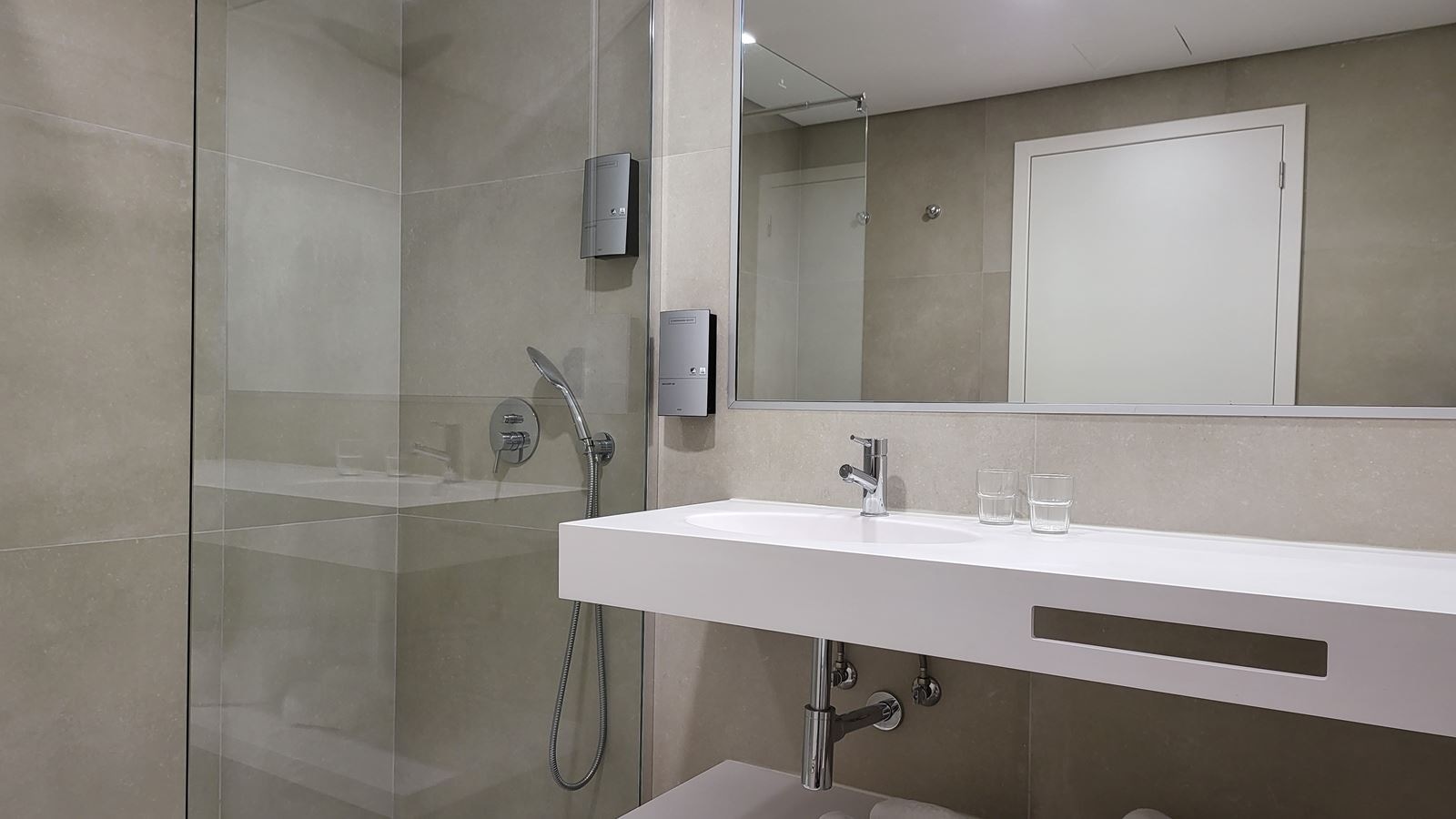 rooms-sv-twin-superior-sea-view