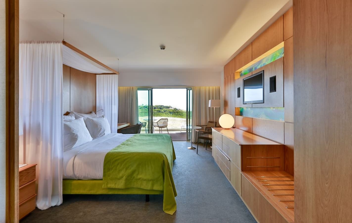 rooms-dl--deluxe-ocean-side-view