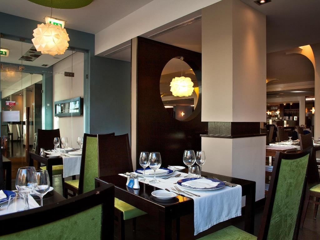 restaurants-restaurants