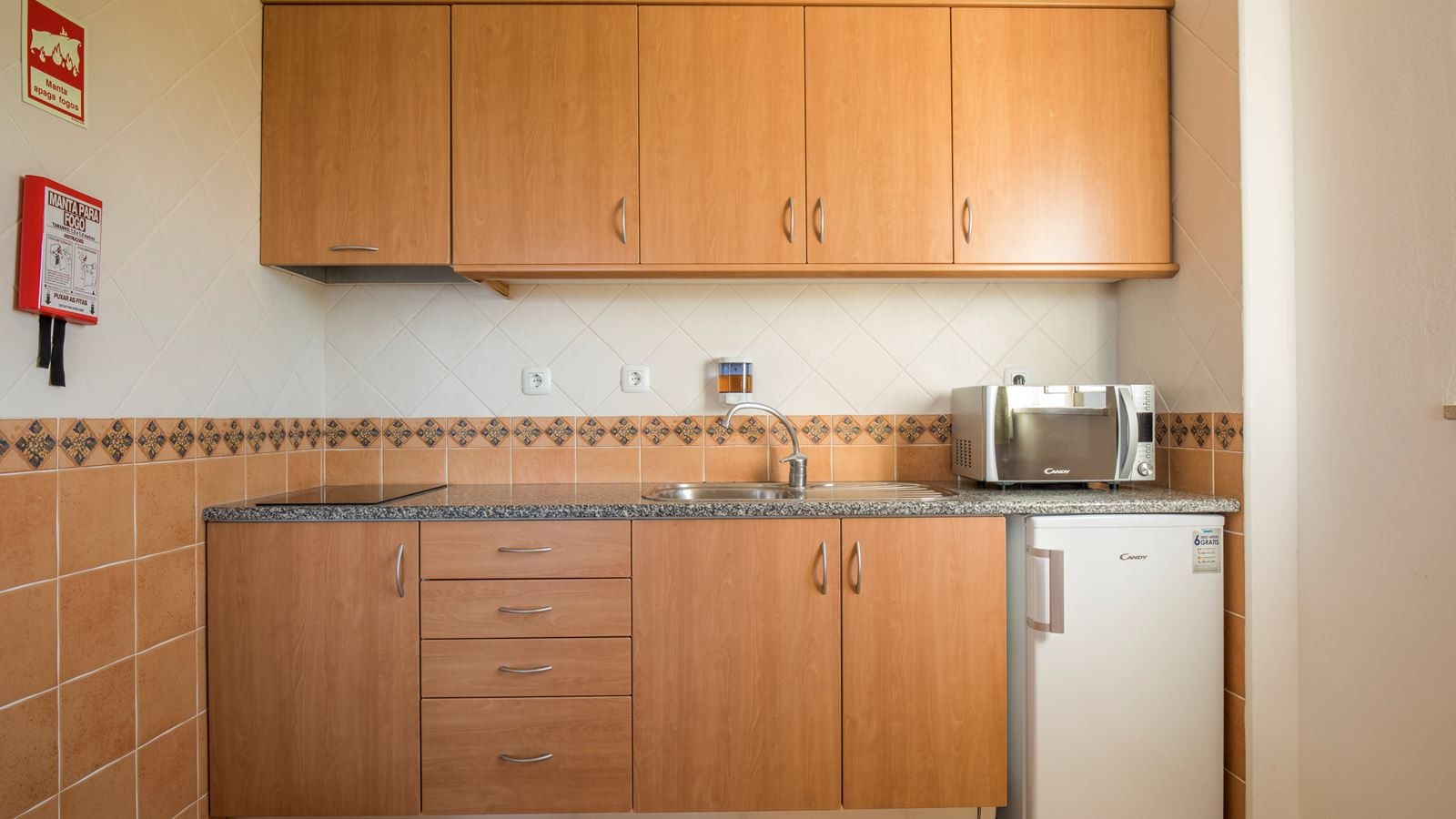 rooms-1l--1bedroom-apartment-side-sea-view