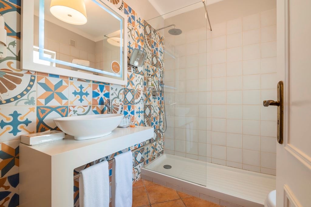 rooms-a1--two-bedroom-townhouse-th2