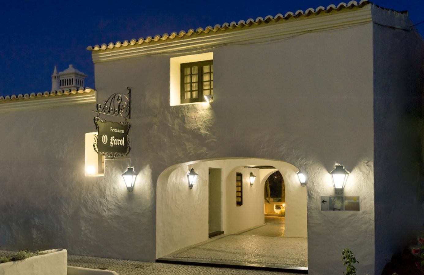 restaurants-o-farol-restaurant