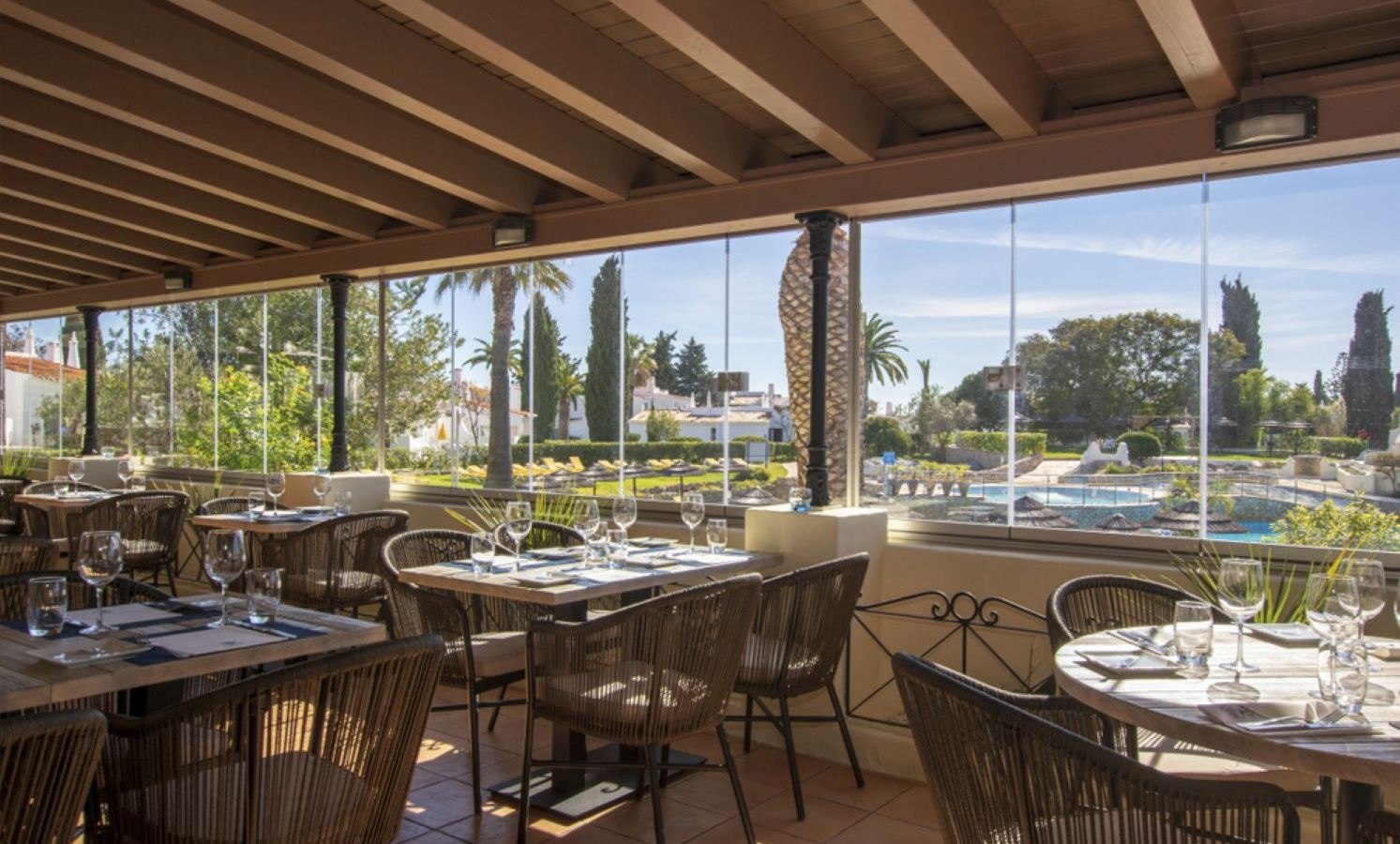 restaurants-o-farol-restaurant