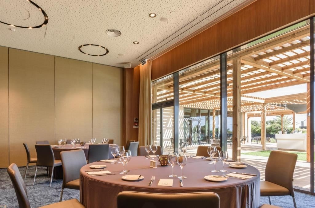 restaurants-restaurants