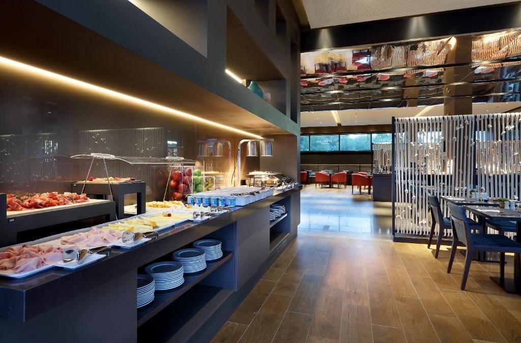 restaurants-restaurants