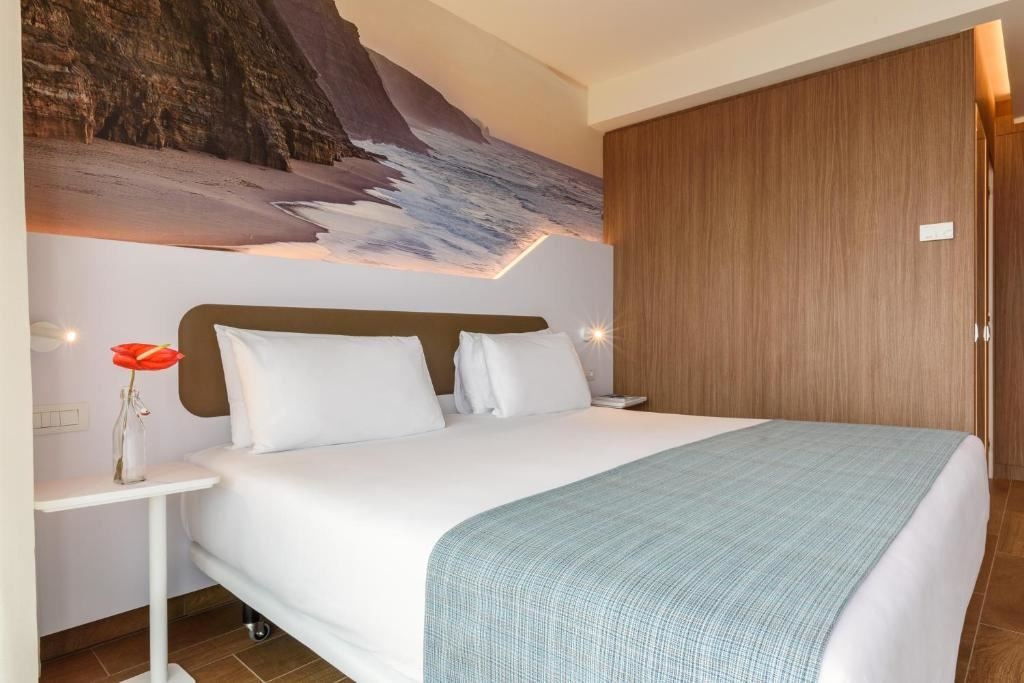 rooms-doble-con-balcon