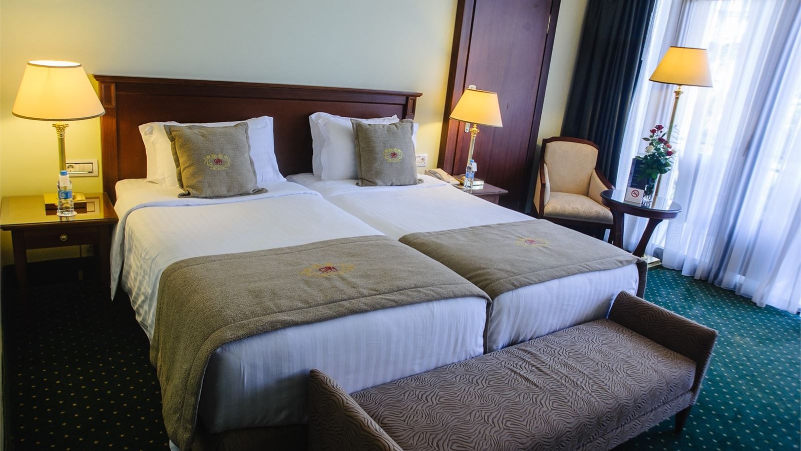 rooms-dbltwin-superioi-gv