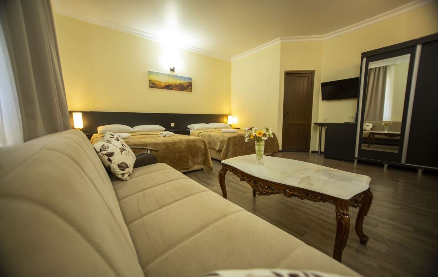 rooms-qrpl-family-superior-exb-unavailable