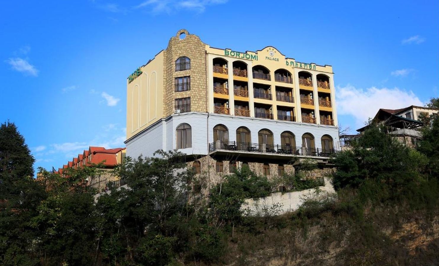 general-main-building