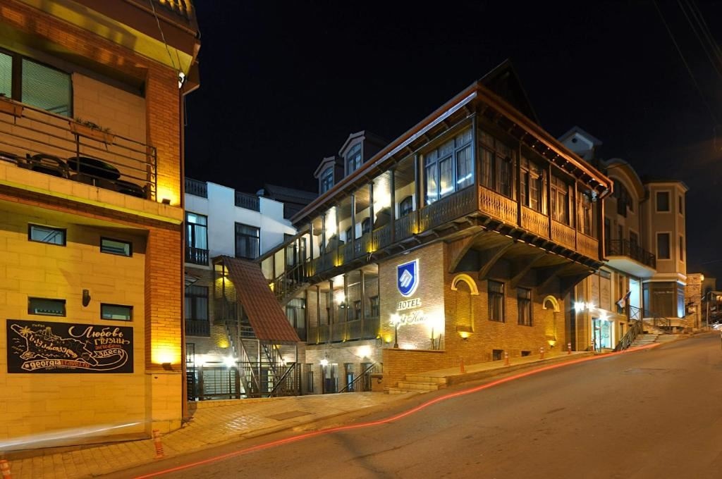 general-main-building