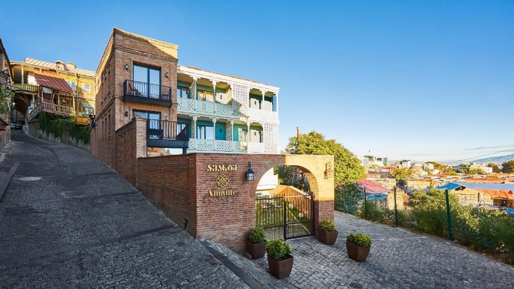 general-main-building