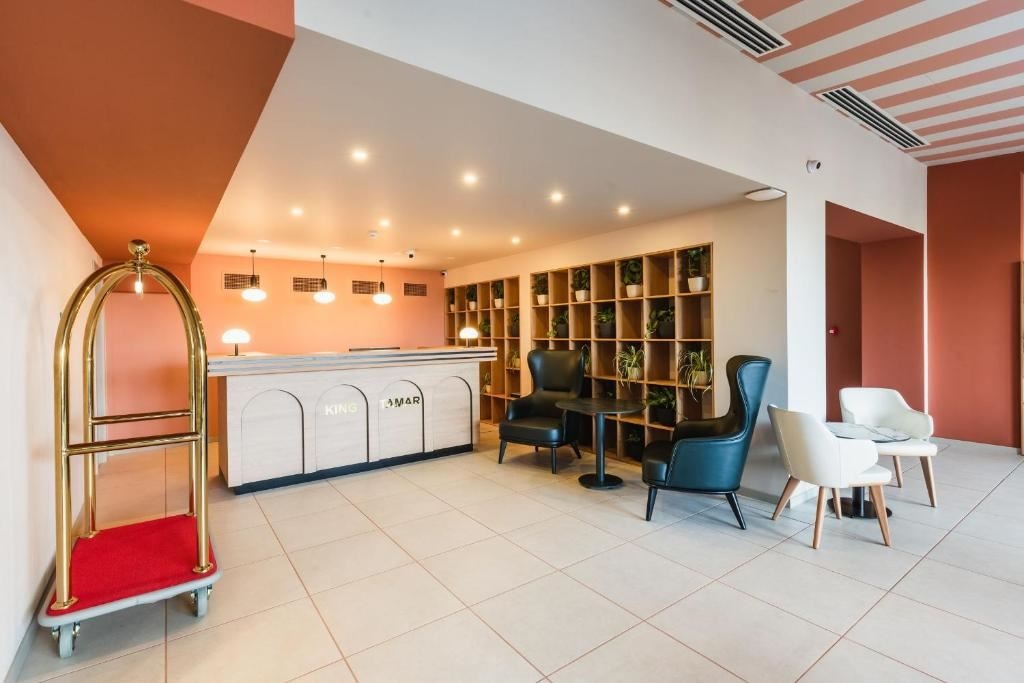 general-main-building